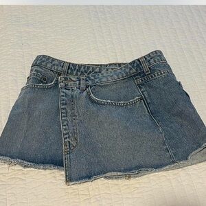 super cute denim skirt with tags! (Size 26)